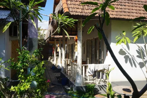 Pondok Kana and Hostel by  Ecommerceloka Extérieur Photos