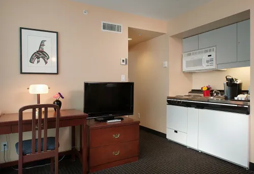 Rosedale on Robson Suite Hotel Rooms Photos