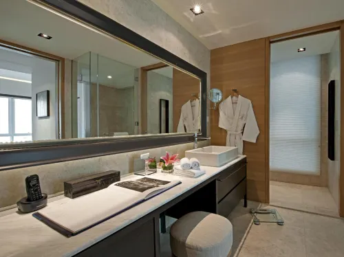 Lanson Place Bukit Ceylon Photos