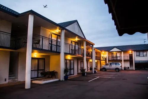 Annabelle Court Motel Exterior Photos