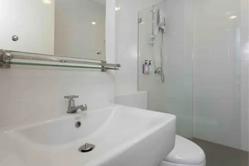 Easy Hotel Zimmer Photos