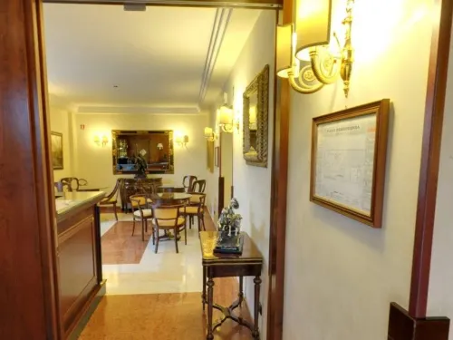 Aurelius Art Gallery Hotel Dining Photos