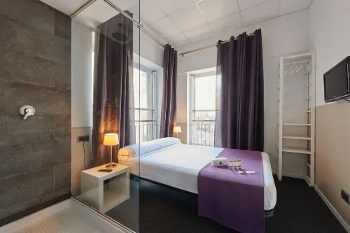 Hostal Mayerling Centro Featured Photos