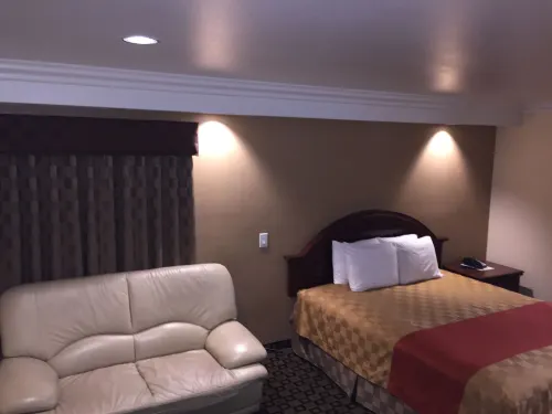 Ontario Inn & Suites Photos