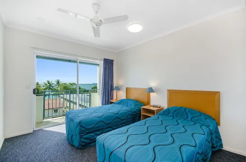 Madison Ocean Breeze Apartments Rooms Photos