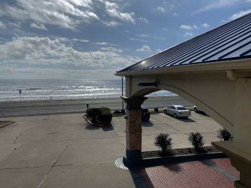 Galveston Beach Hotel Рядом с отелем Photos
