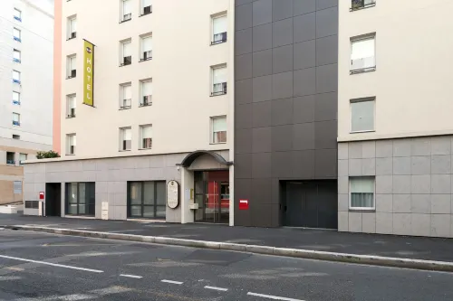 B&B Hotel Lyon Caluire Cité Internationale Extérieur Photos
