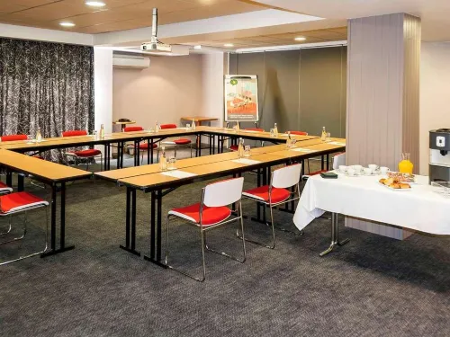 Ibis Budget Cognac Espaces Affaires Photos