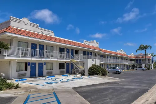 Motel 6 Carlsbad, CA - Near Legoland Extérieur Photos
