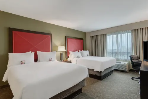 Crowne Plaza Houston Galleria Area Rooms Photos