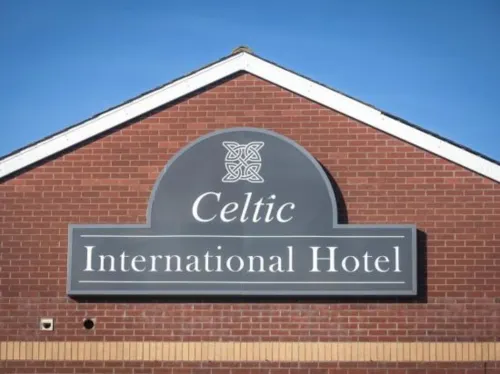Celtic International Hotel Cardiff Airport Außen Photos