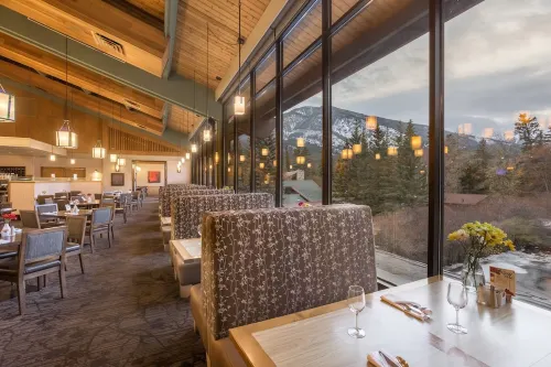 Banff Park Lodge Dining Photos