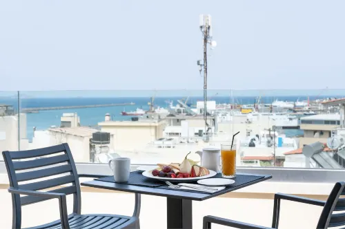 Ibis Styles Heraklion Central Restauration Photos
