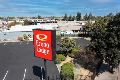 Econo Lodge Stockton Near I-5 Fairgrounds Near Hotel Photos