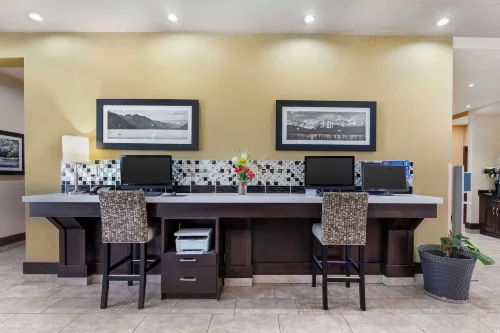 Best Western Pacific Inn Business Facilities Photos