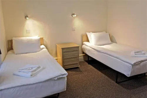 Central Hotel Golders Green Photos