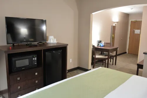 FairBridge Inn & Suites DuPont Chambres Photos