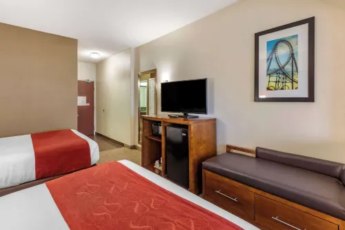 Comfort Suites Near Six Flags Magic Mountain Rooms Photos