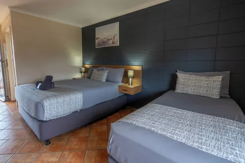 Hospitality Port Hedland Rooms Photos