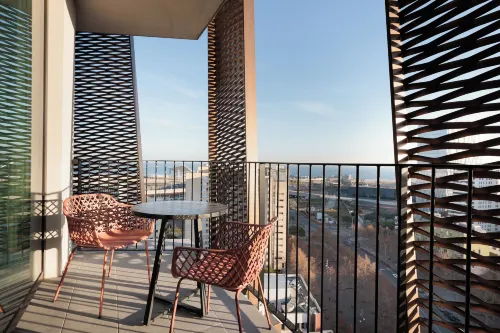 Tembo Barcelona Camere Photos