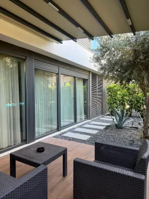 Z-Suites Area Publik Photos