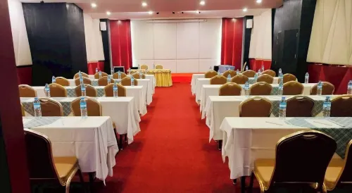 Royal Phala Cliff Beach Resort Business Facilities Photos