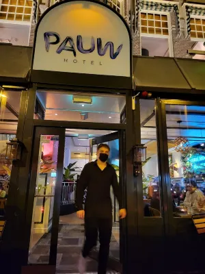 Hotel Pauw Exterior Photos