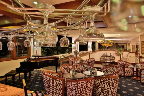 The Jayakarta Suites Bandung Ăn uống Photos