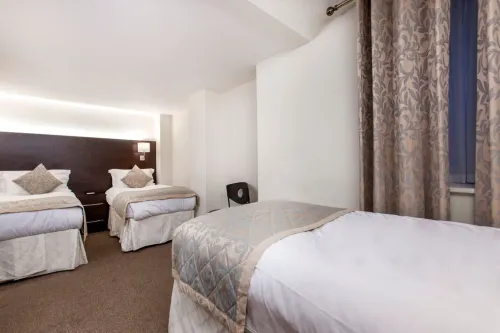 Hotel Shepherds Bush London Photos