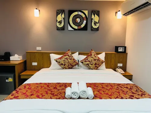 Top High Airport Link Hotel, Bangkok Rooms Photos