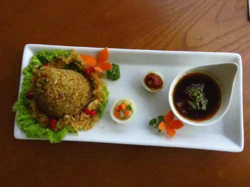 Ascent Premiere Pasuruan Makanan Photos