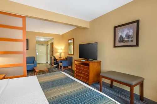 Best Western Plus University Park Inn  Suites Photos