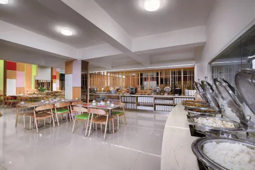 Favehotel Palembang Restauration Photos