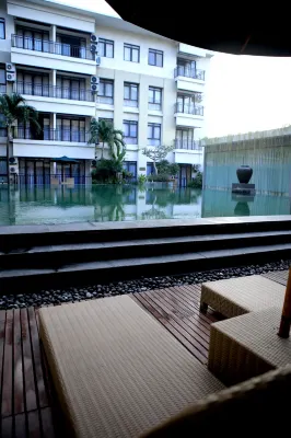 Grand Kuta Hotel and Residence Espaces publics Photos