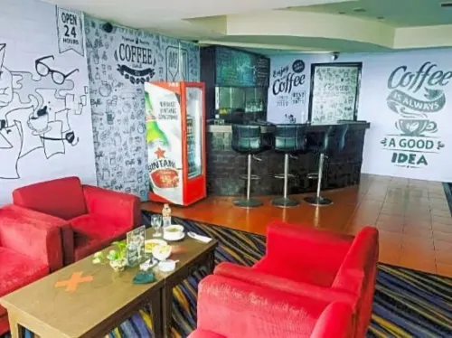 Hotel Marlin Pekalongan managed by DAFAM Loisirs et amusements Photos
