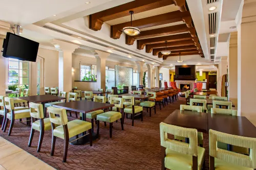 Hilton Garden Inn Valencia at Six Flags Da non perdere Photos