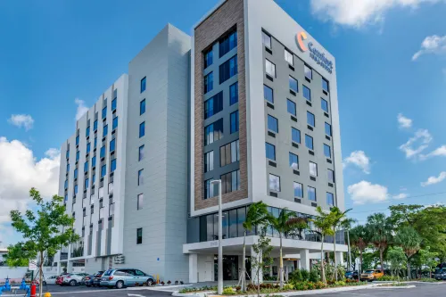 Comfort Inn & Suites Miami International Airport Featured Photos