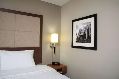 Larkspur Landing Ann Arbor Kamar Photos