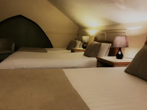 Central Hotel Camere Photos