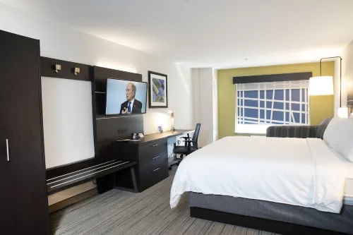 Holiday Inn Express & Suites Chester-Monroe-Goshen Rooms Photos