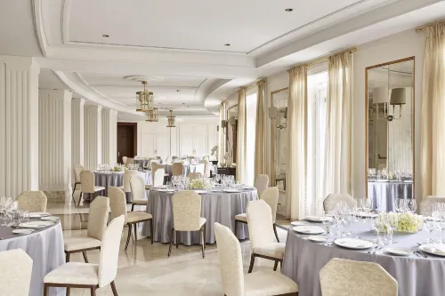 Four Seasons Hotel Madrid Da non perdere Photos