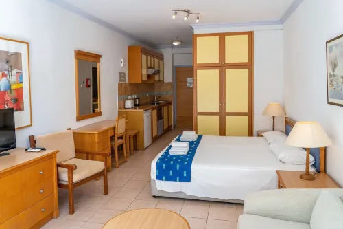 Paphos Gardens Holiday Resort Номера Photos
