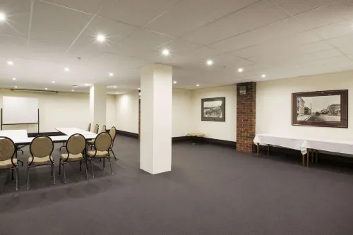 Gateway Hotel by Nightcap Plus Espaces Affaires Photos