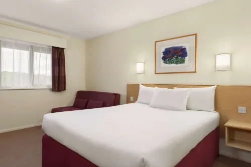 Days Inn by Wyndham Warwick South M40 Rooms Photos