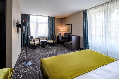 The Alfred Hotel Photos