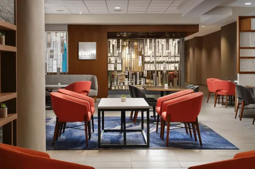 Costa Mesa Marriott Restauration Photos