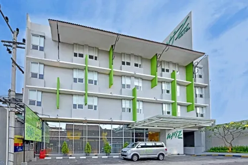 Whiz Hotel Malioboro Yogyakarta Unggulan Photos