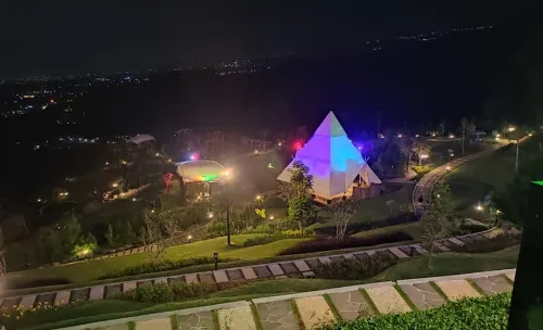 Glamping at Taman Wisata Alam Sevillage Puncak Dekat Hotel Photos