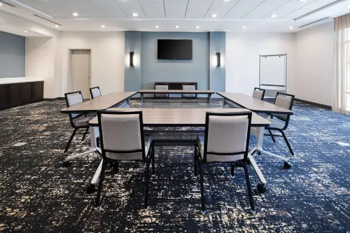Hyatt Place Bakersfield Featured Photos