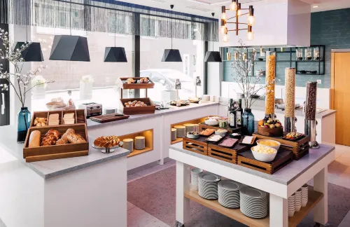 Leonardo Hotel Zurich Airport Dining Photos
